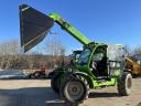 Марка: Merlo TF42.7-156,Цена: 77 000 лв Без ДДС / 39 370 €,Състояние: Телескопичен товарач Merlo TF42.7 със спецификации:
<br />
<br />2019 година
<br />Номинално натоварване 4,2 т
<br />Моделна серия TF
<br />Хидравлична система - LS 150л/мин - 210 бара 
<br />Стандартни гуми 460/70 R 24
<br />Макс. Достигнете хоризонтално 3,7 м
<br />Височина на повдигане 7,1 м
<br />Капацитет при пълна височина на повдигане 4,2 т
<br />Тегло 7,45 т
<br />Транспортна дължина 4.487 м
<br />Транспортна ширина 2,25 м
<br />Транспортна височина 2,53 м
<br />Скорост на пътуване 40 км/ч
<br />макс. способност за катерене 45 %
<br />Двигател произв. Deutz
<br />Тип двигател TCD3.6 L4
<br />Мощност на двигателя 156 кс
<br />Климатична система
<br />С транзмисия CVTronic с плавно ускорение от 0 до 40км/ч
<br />Два аксиално-бутални хидростатични двигателя задвижвани от електронно контролирана хидравлична помпа
<br />Чисто нова кофа 2,5куб и палетни вилици
<br />Обслужен и готов за работа наличен на базата ни в с. Козаревец.