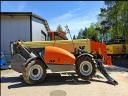 Марка: JLG 4017 ,Цена: 39 000 € Без ДДС,Състояние: Година на производство: 2005<br />Работни часове: 4 830 <br />Тегло: 11 970 кг<br />Двигател: Perkins 1104C-44T<br />Мощност на двигателя: 74,5 kW/ 101 к.с.<br />Максимална товароносимост: 4 000 кг<br />Максимална височина на повдигане: 17 м<br />Транспортни размери (дължина/ширина/височина) 6,09/2,38/2,52 м<br />И двете управляващи оси<br />Оборудване с кофа или вилици<br />Гуми 405/70-24<br />Аутригери